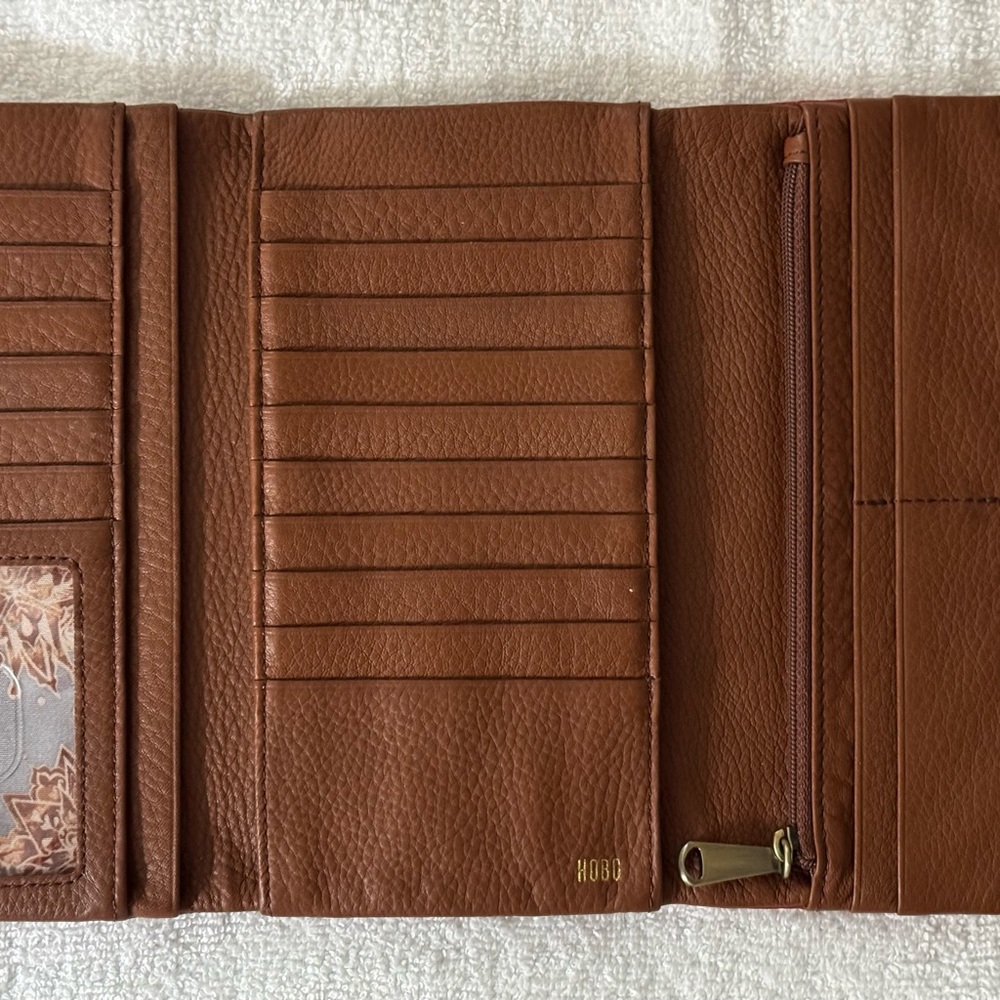 HOBO Tri-fold/Wristlet Wallet